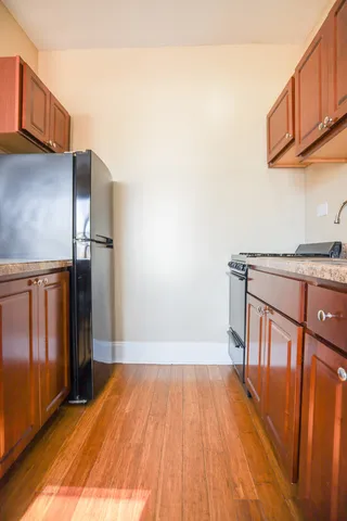 $1,150 | 5326 South Cornell Avenue, Unit 408, Chicago, IL 60615