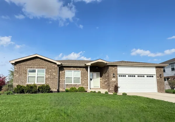 $459,900 | 24525 Clydesdale Drive, Manhattan, IL 60442