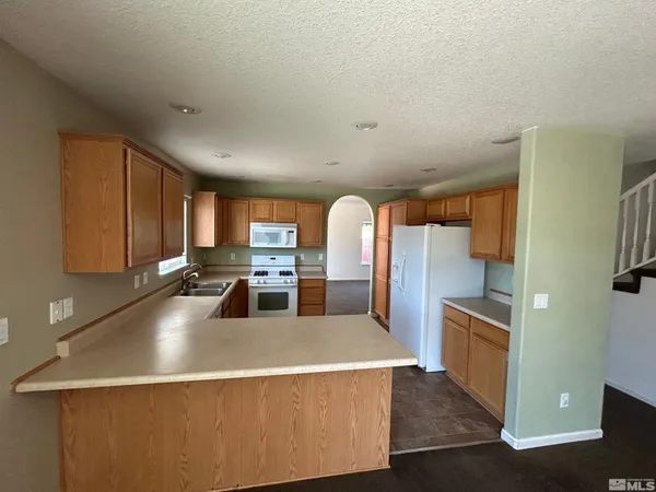 $2,600 | 17910 Drift Creek Court, Reno, NV 89508