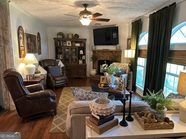 a bathroom with a sink vanity and a mirror