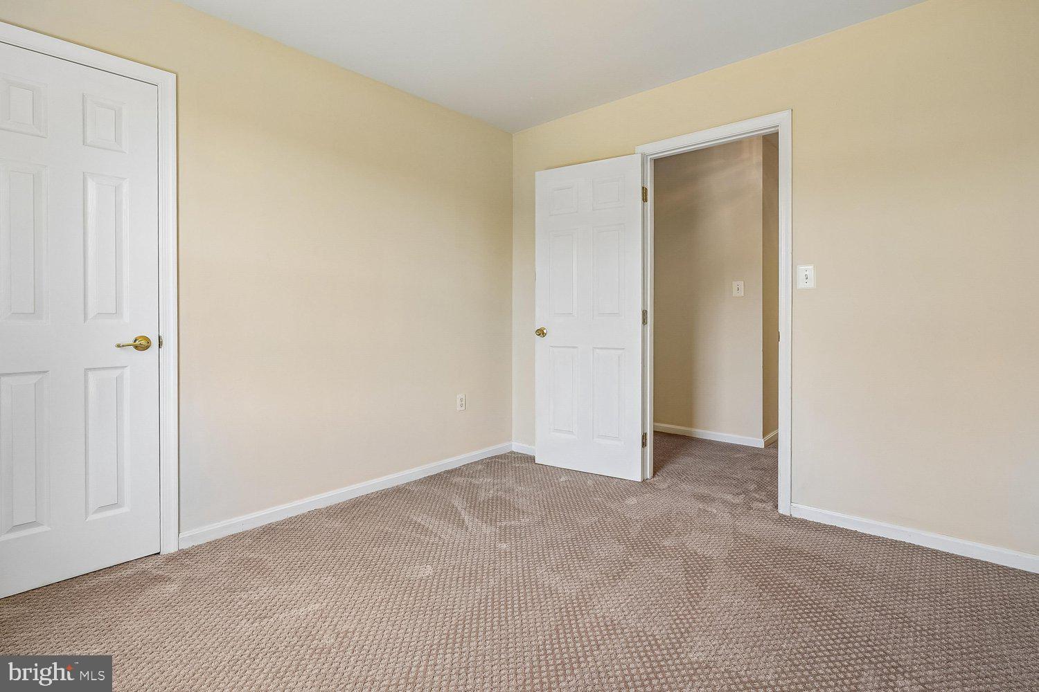 14677 Cloverdale Road Woodbridge, VA 22193 - Photo 46 of 72 Bedroom