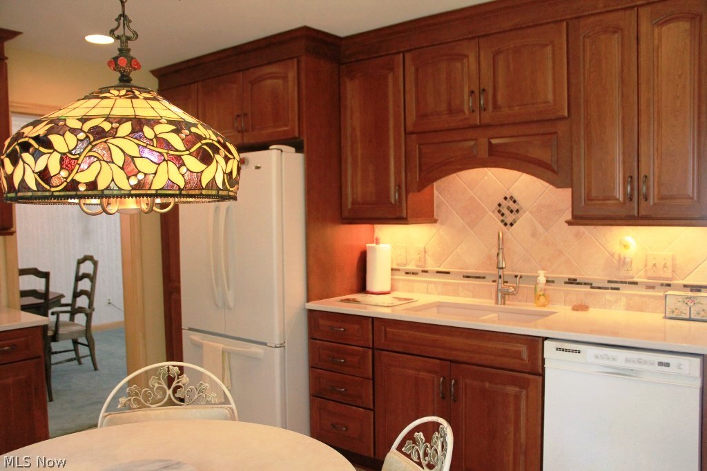 941 Millridge Road Cleveland, OH 44143 - Photo 2 of 22 Gallery Image 2