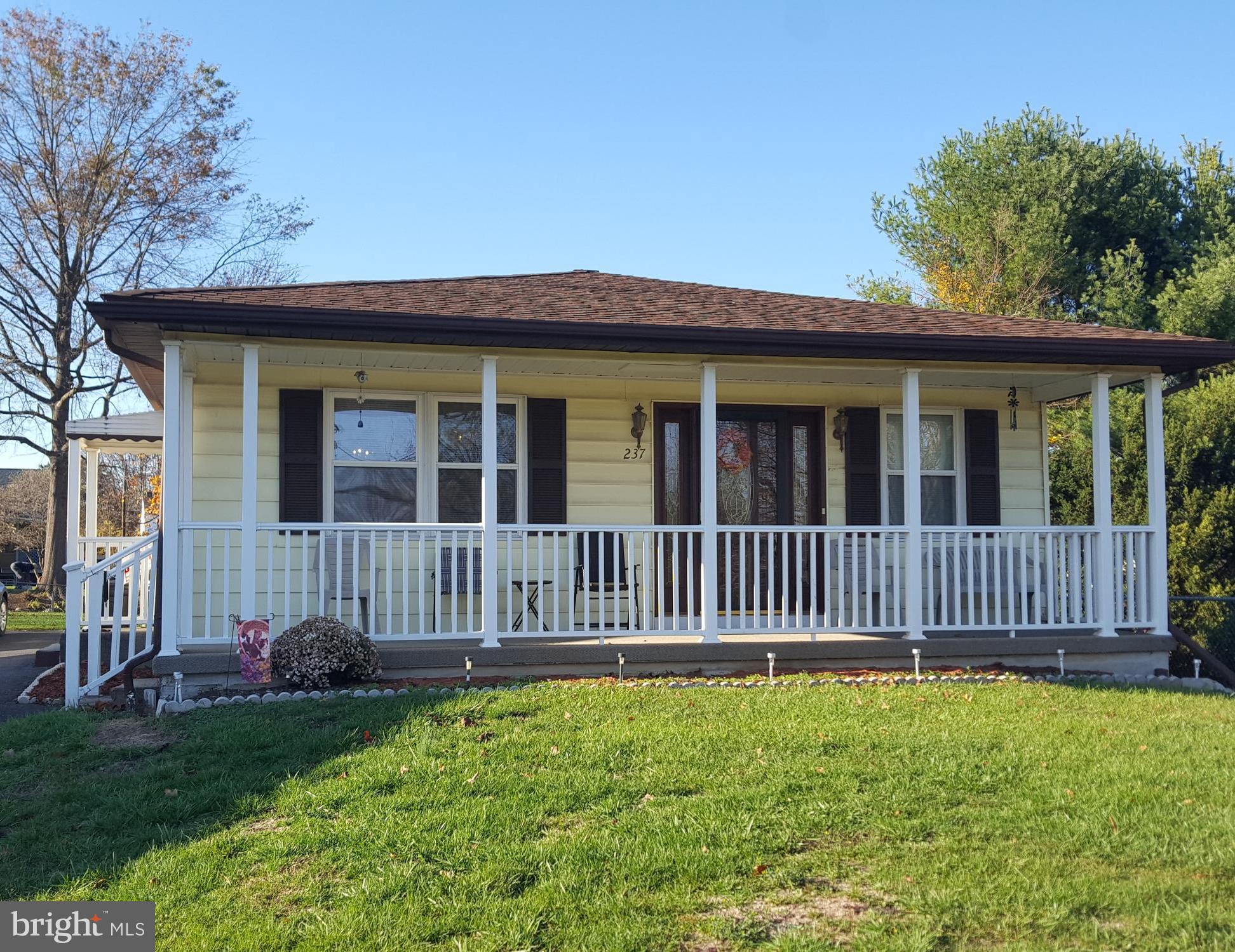 237 Wakefield Road Hagerstown, MD 21740 - Photo 1 of 23 Front