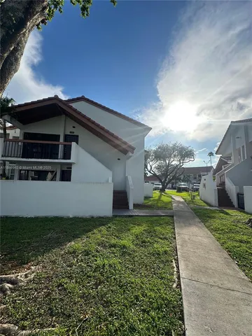 $2,000 | 7555 Southwest 153rd Place, Unit 20610, Miami, FL 33193