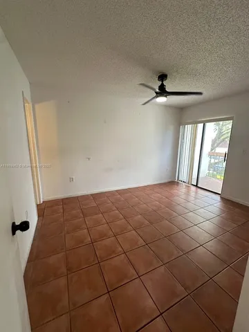 $2,000 | 7555 Southwest 153rd Place, Unit 20610, Miami, FL 33193