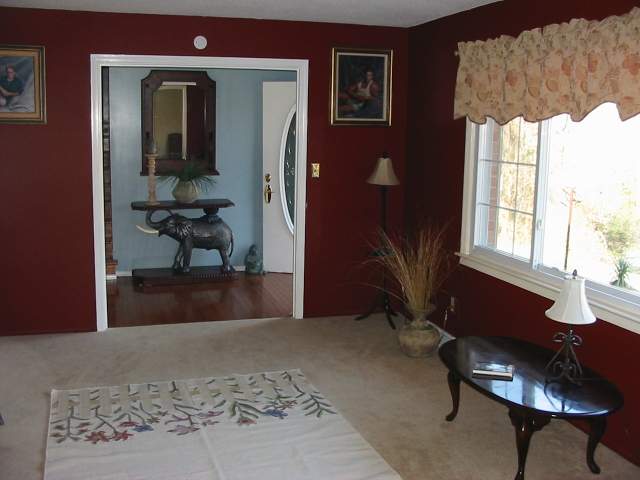 624 Canterbury Road Piedmont, SC 29673 - Photo 3 of 9 Gallery Image 3