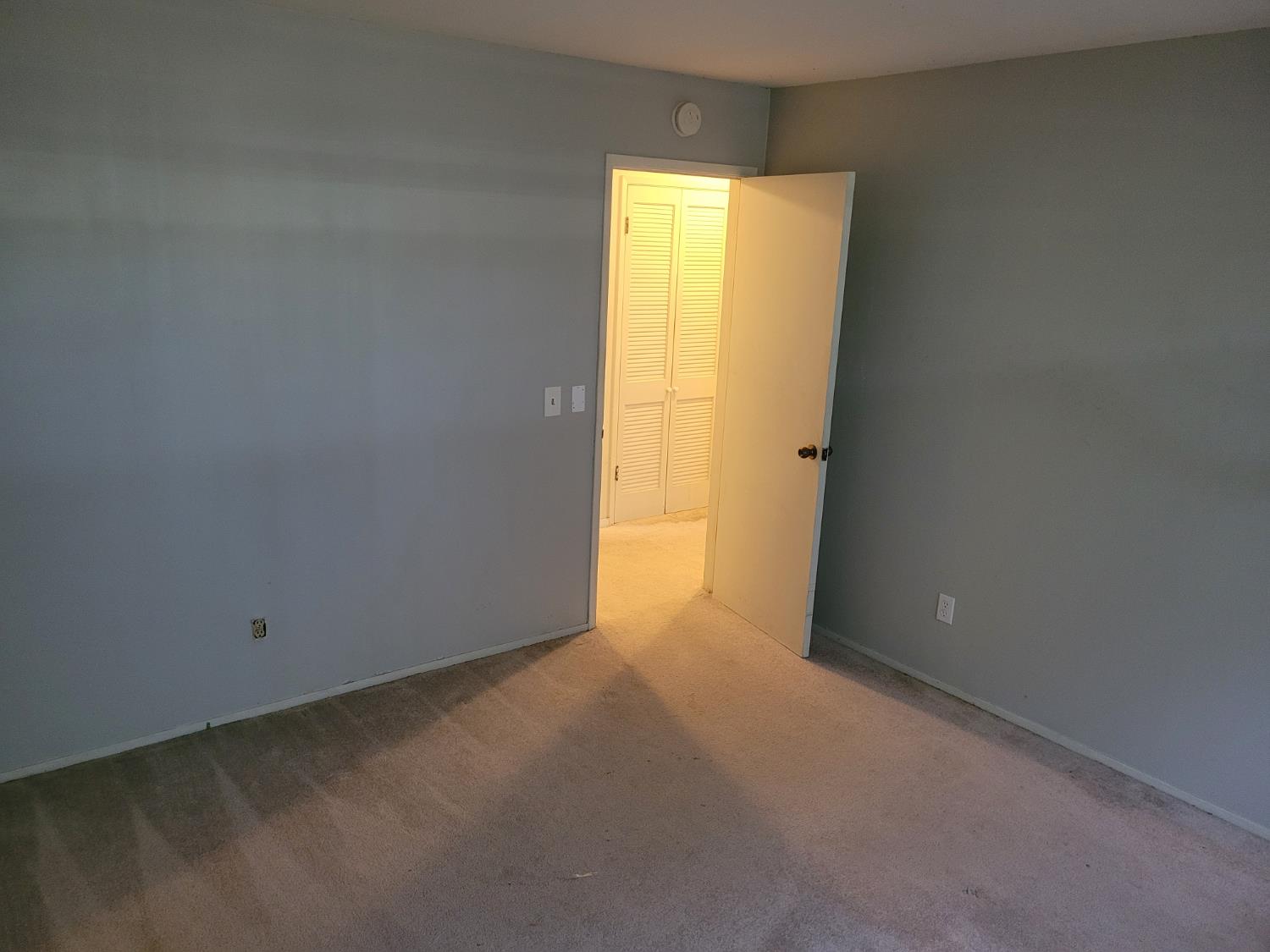 4247 Mapel Lane Carmichael, CA 95608 - Photo 12 of 26