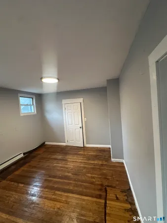 a view of empty room with window