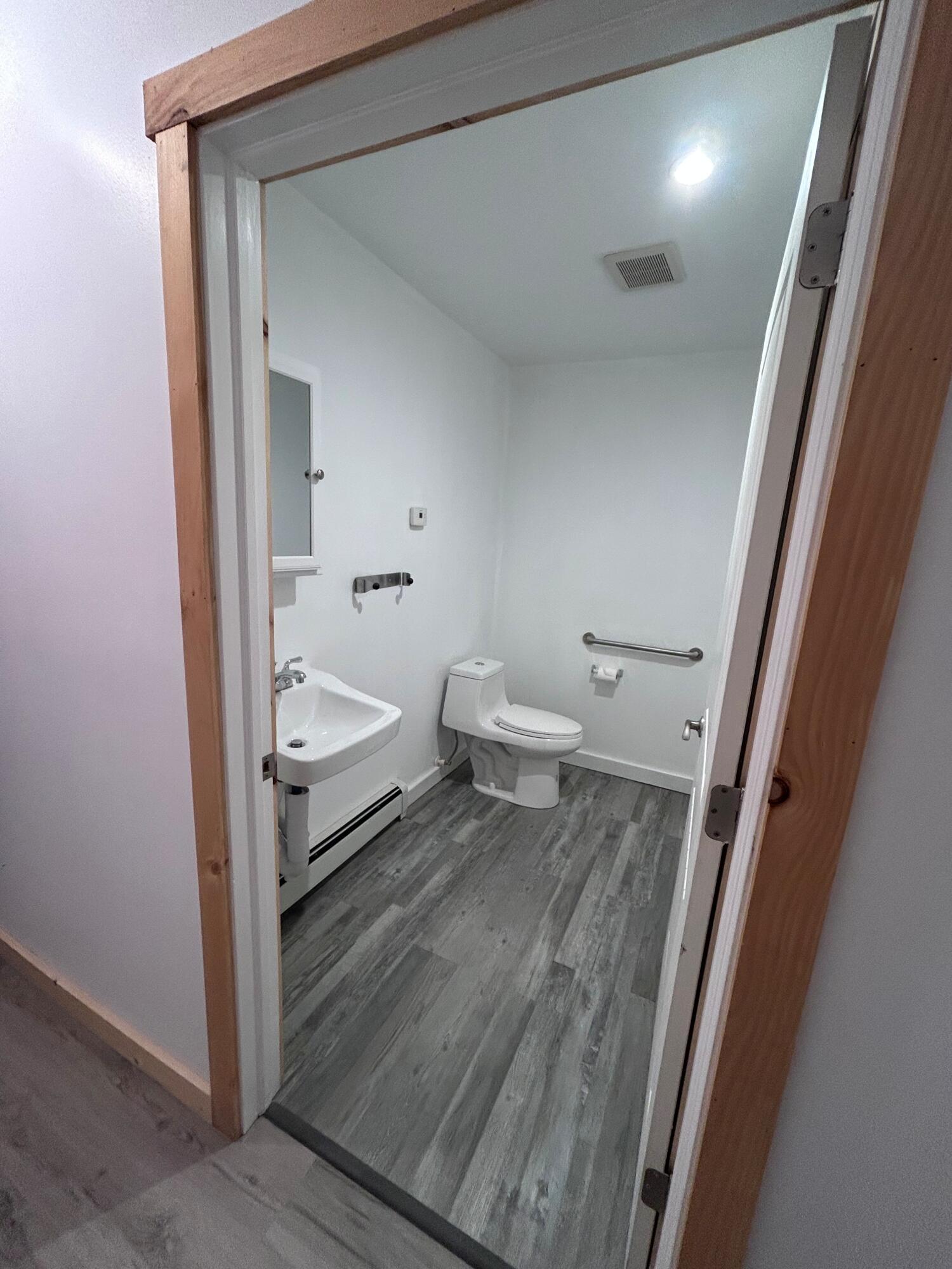 547 Main Road Brownville, ME 04414 - Photo 16 of 34 Bathroom