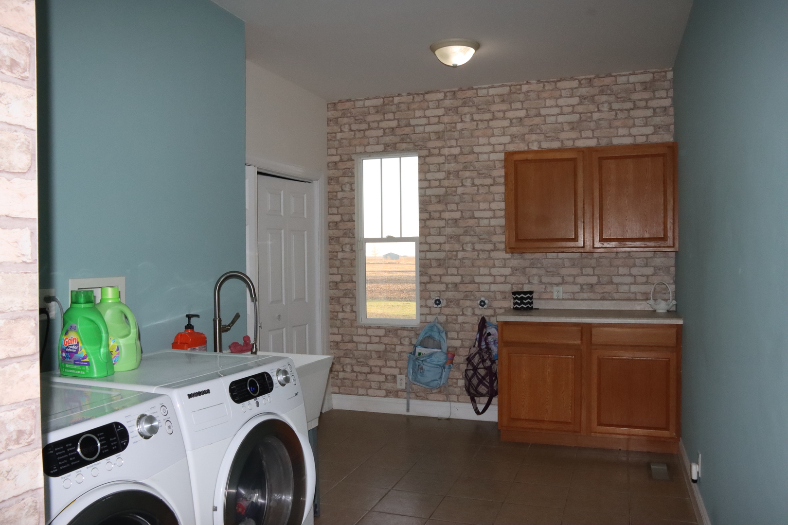 306 South 3rd Street Ashkum, IL 60911 - Photo 21 of 50 a utility room with dryer and washer