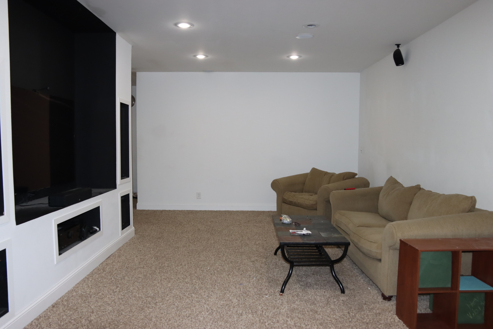 306 South 3rd Street Ashkum, IL 60911 - Photo 38 of 50 a living room with furniture and a flat screen tv