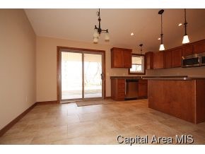 511 Karen Rose Drive Rochester, IL 62563 - Photo 7 of 14