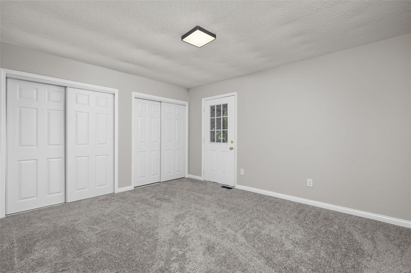 5458 Milburn Road Oakville, MO 63129 - Photo 21 of 32