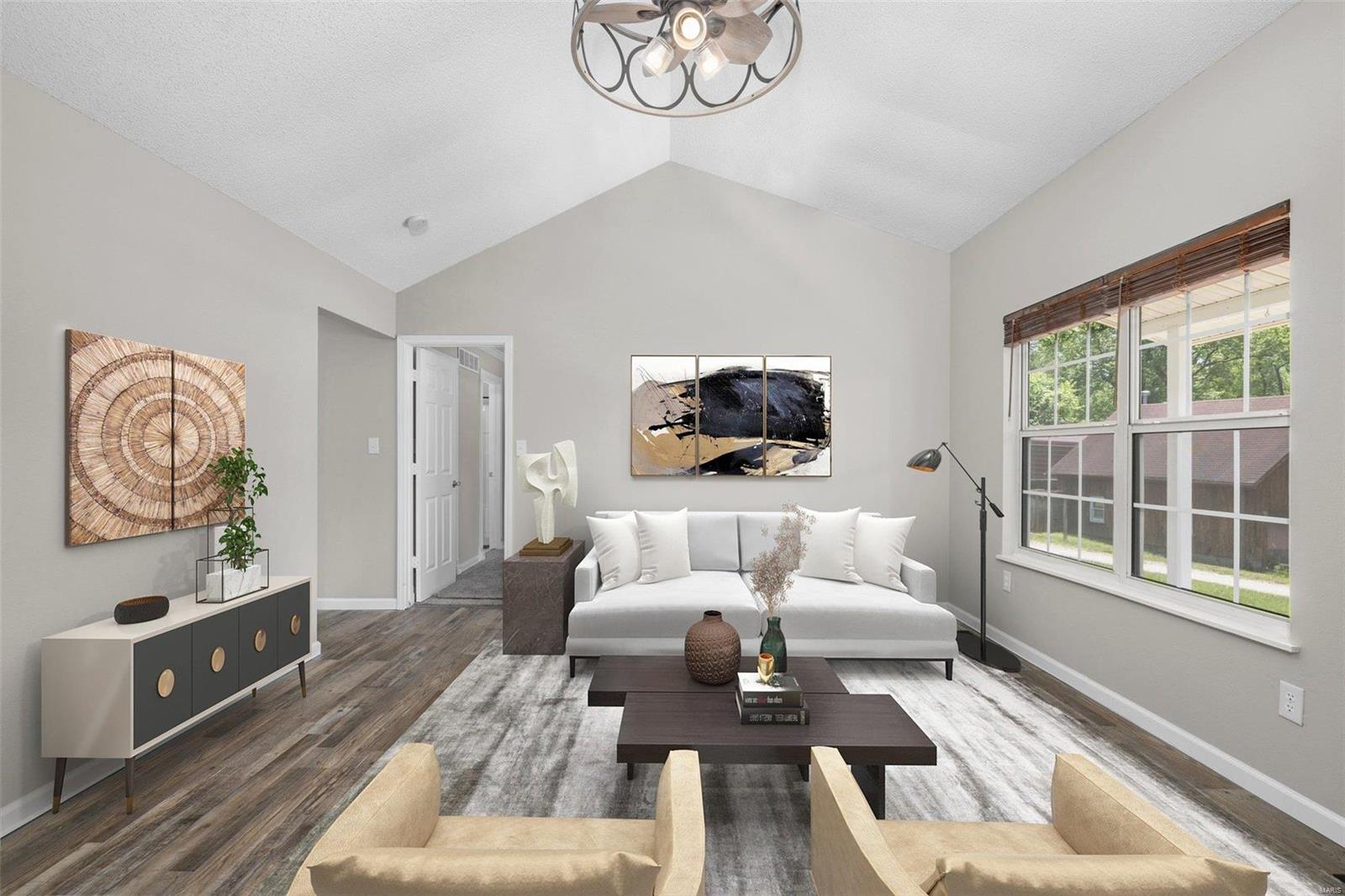 5458 Milburn Road Oakville, MO 63129 - Photo 6 of 32