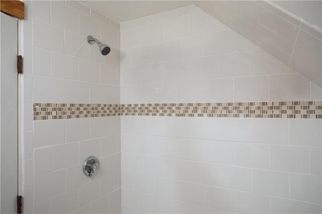 115 Martin Point Road Friendship, ME 04547 - Photo 13 of 20 This 2nd floor full bathroom has...