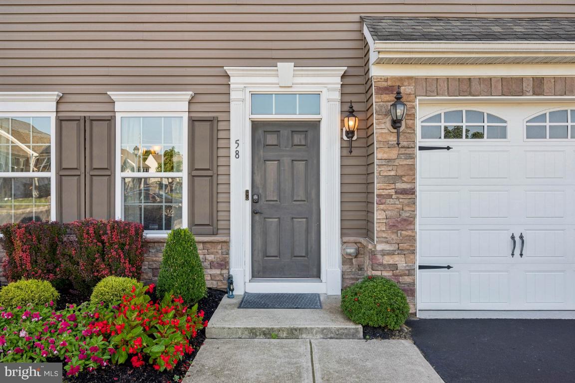 58 Heals Farm Road, Unit 1 Burlington, NJ 08016 - Photo 4 of 25 Gallery Image 4