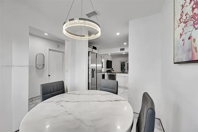 $420,000 | 18578 Woodstream Drive, Boca Raton, FL 33498