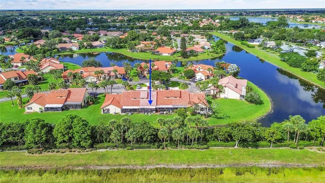 $420,000 | 18578 Woodstream Drive, Boca Raton, FL 33498