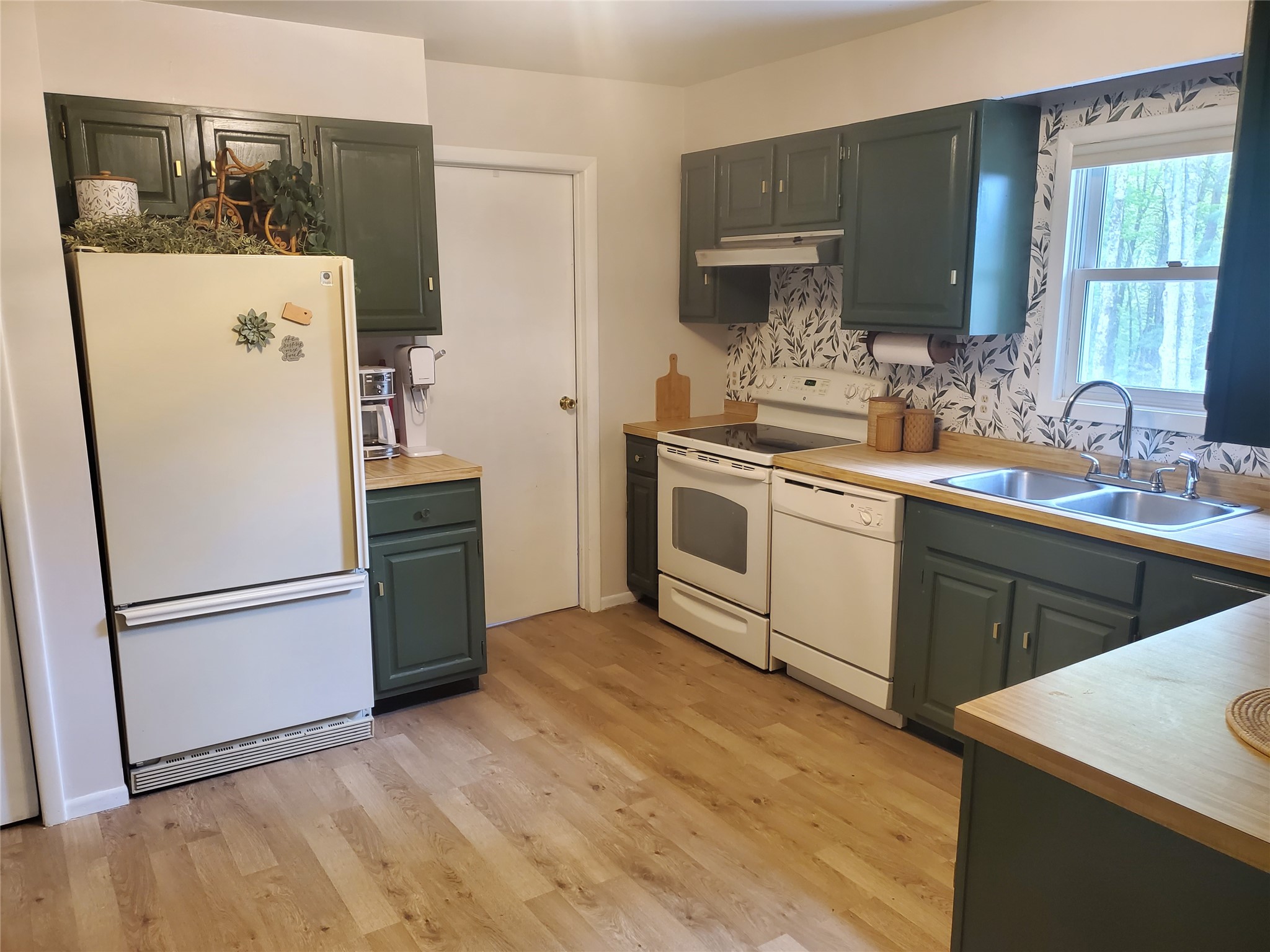 220 Brinkman Road Brackney, PA 18812 - Photo 9 of 33