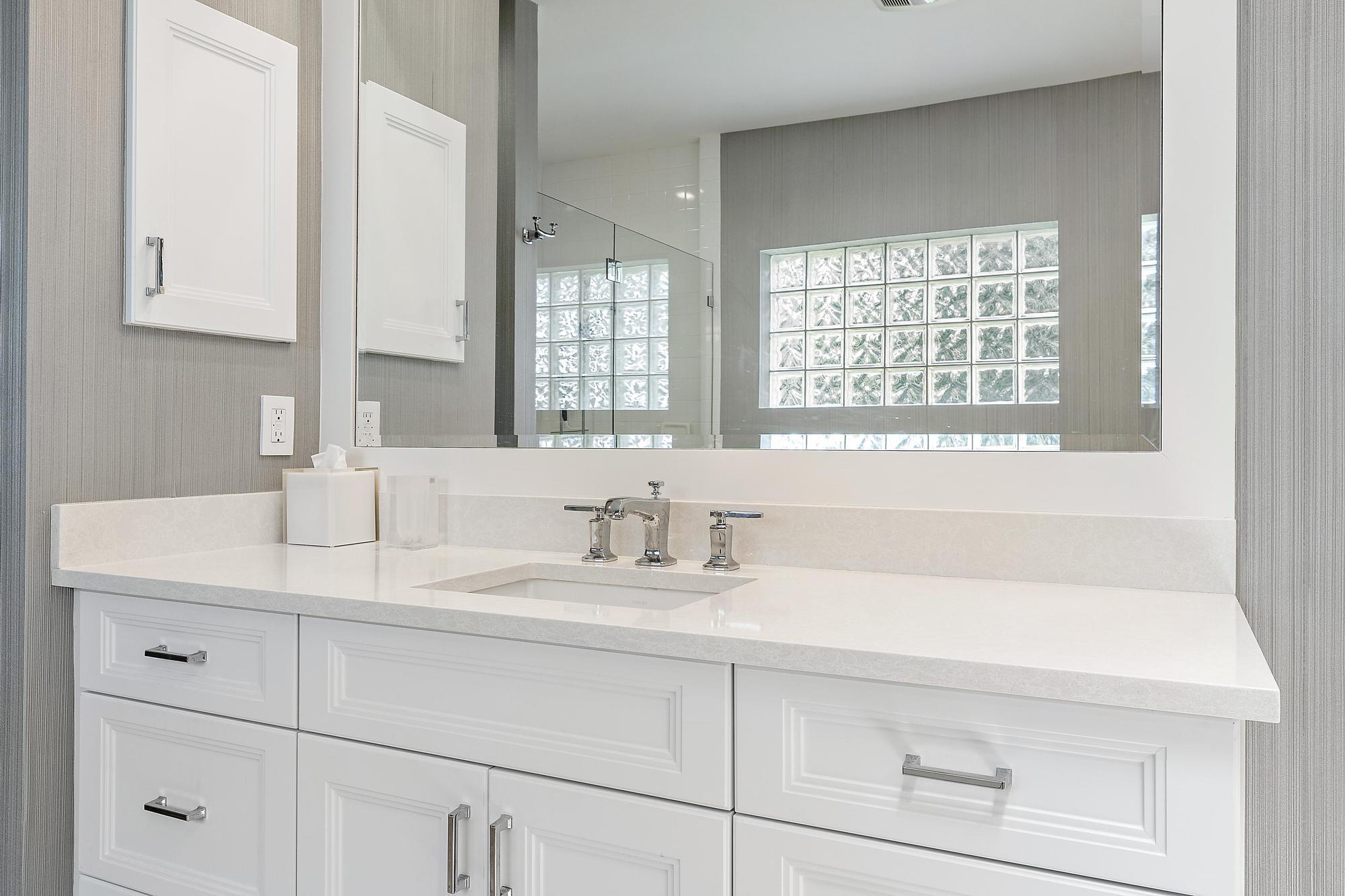4501 Captains Way Jupiter, FL 33477 - Photo 8 of 34 Primary Bath