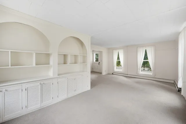 $279,500 | 254 Route 20, Chester, MA 01011