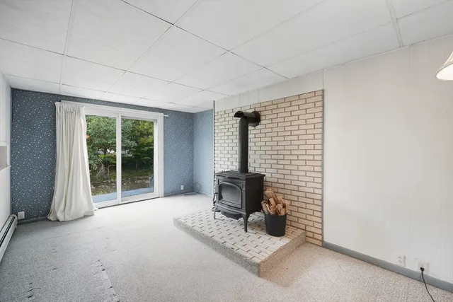 $279,500 | 254 Route 20, Chester, MA 01011