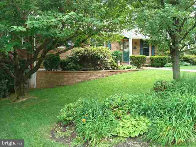 74 Ridgeview Road Hummelstown, PA 17036 - Photo 2 of 12 Gallery Image 2
