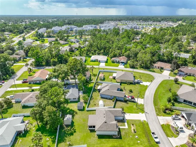 an aerial view of tennis court