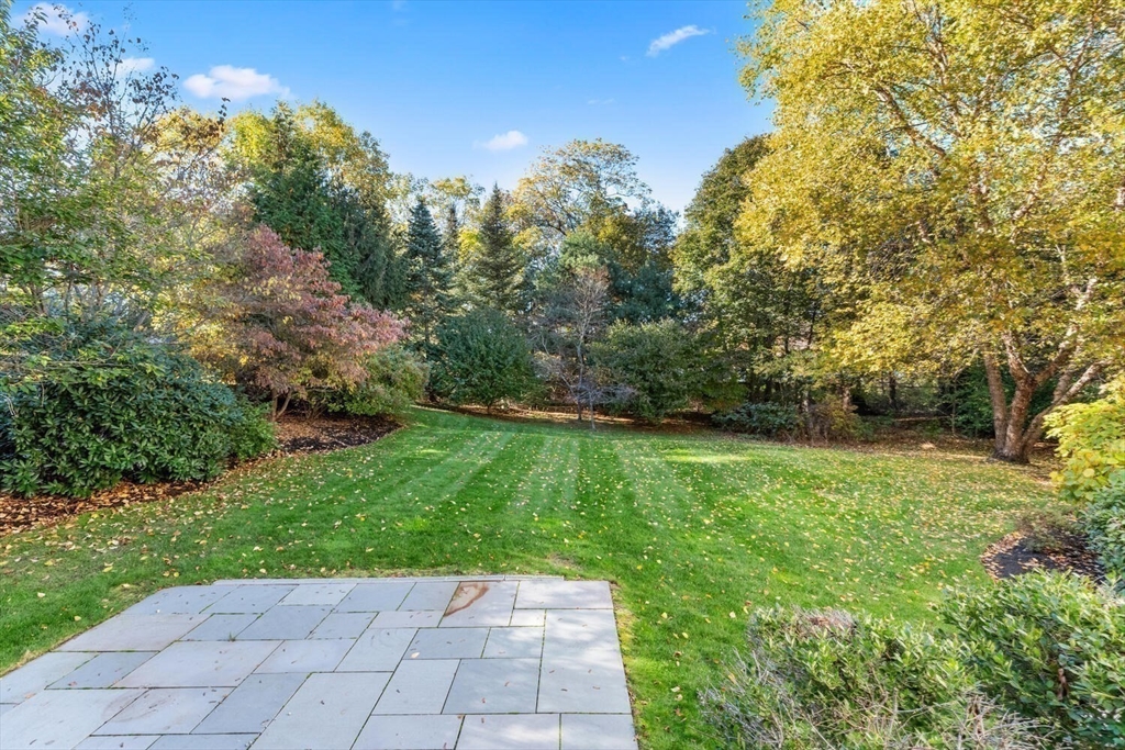 209 Waltham Street Lexington, MA 02421 - Photo 36 of 41 Gallery Image 36