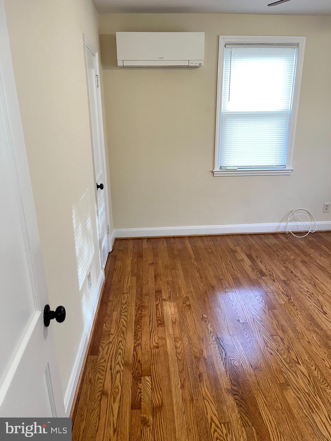 701 Wicklow Road Baltimore, MD 21229 - Photo 13 of 25