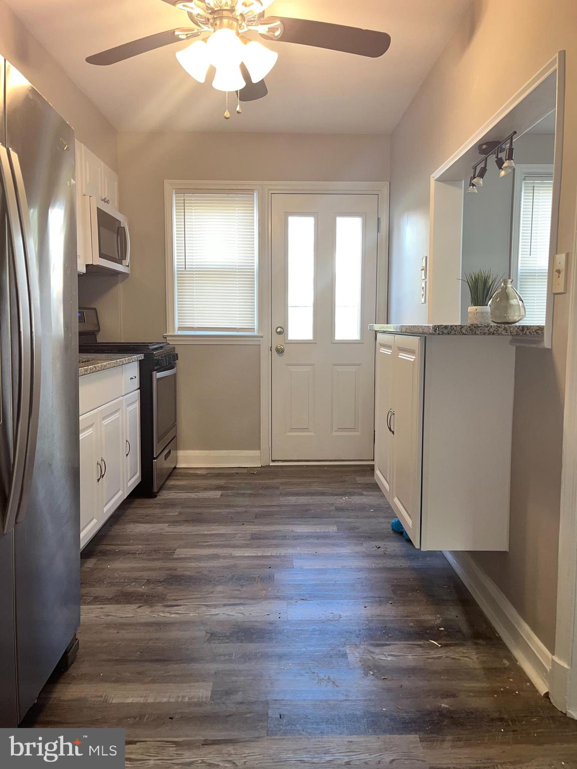 701 Wicklow Road Baltimore, MD 21229 - Photo 7 of 25