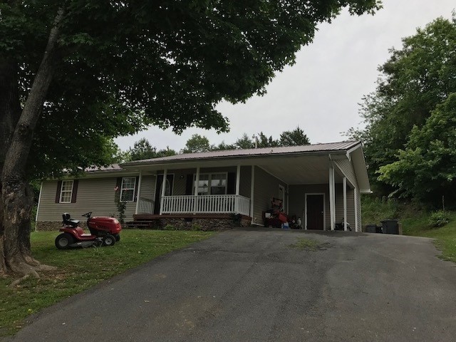 347 Wool Street Charleston, TN 37310 - Photo 2 of 12 Gallery Image 2