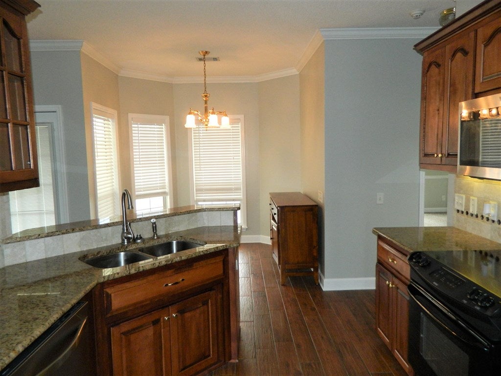 5622 Hambrick Road Hahira, GA 31632 - Photo 4 of 57 Gallery Image 4