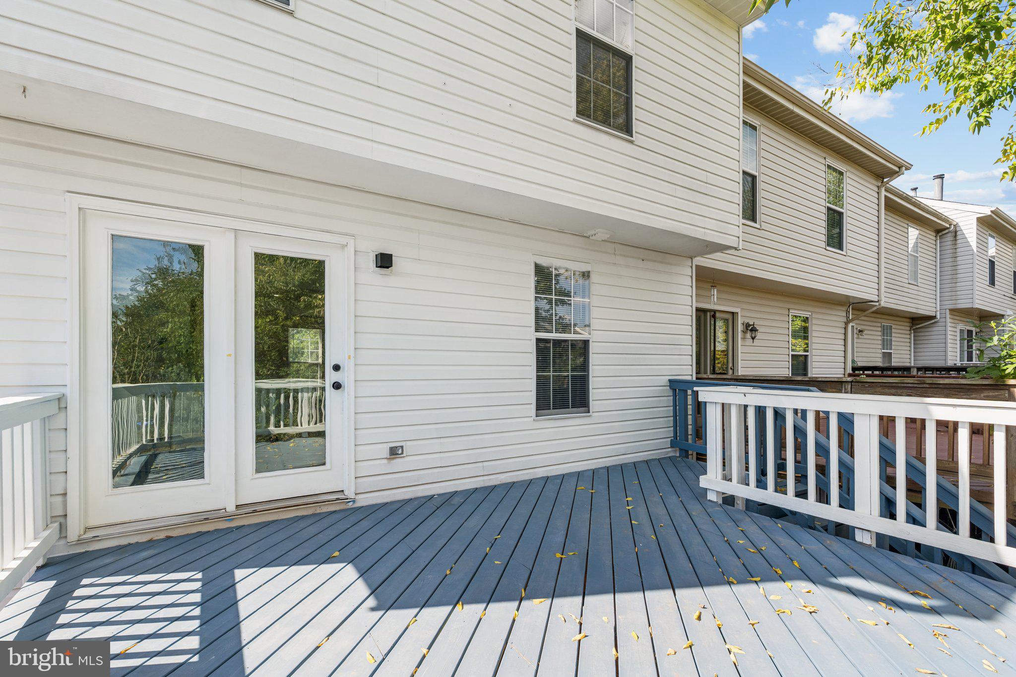 43501 Postrail Square Ashburn, VA 20147 - Photo 18 of 35 a view of wooden deck