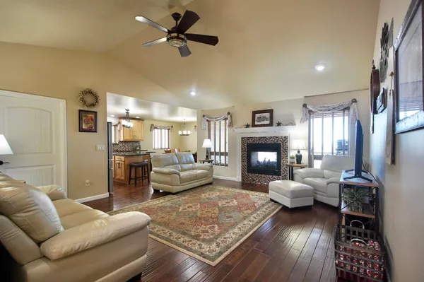 $676,200 | 3360 East 18th Street, Casper, WY 82609