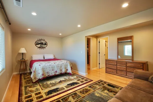 $676,200 | 3360 East 18th Street, Casper, WY 82609