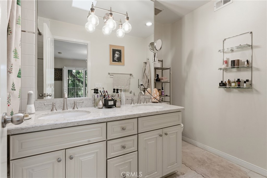 5340 Las Virgenes Road, Unit 11 Calabasas, CA 91302 - Photo 20 of 40