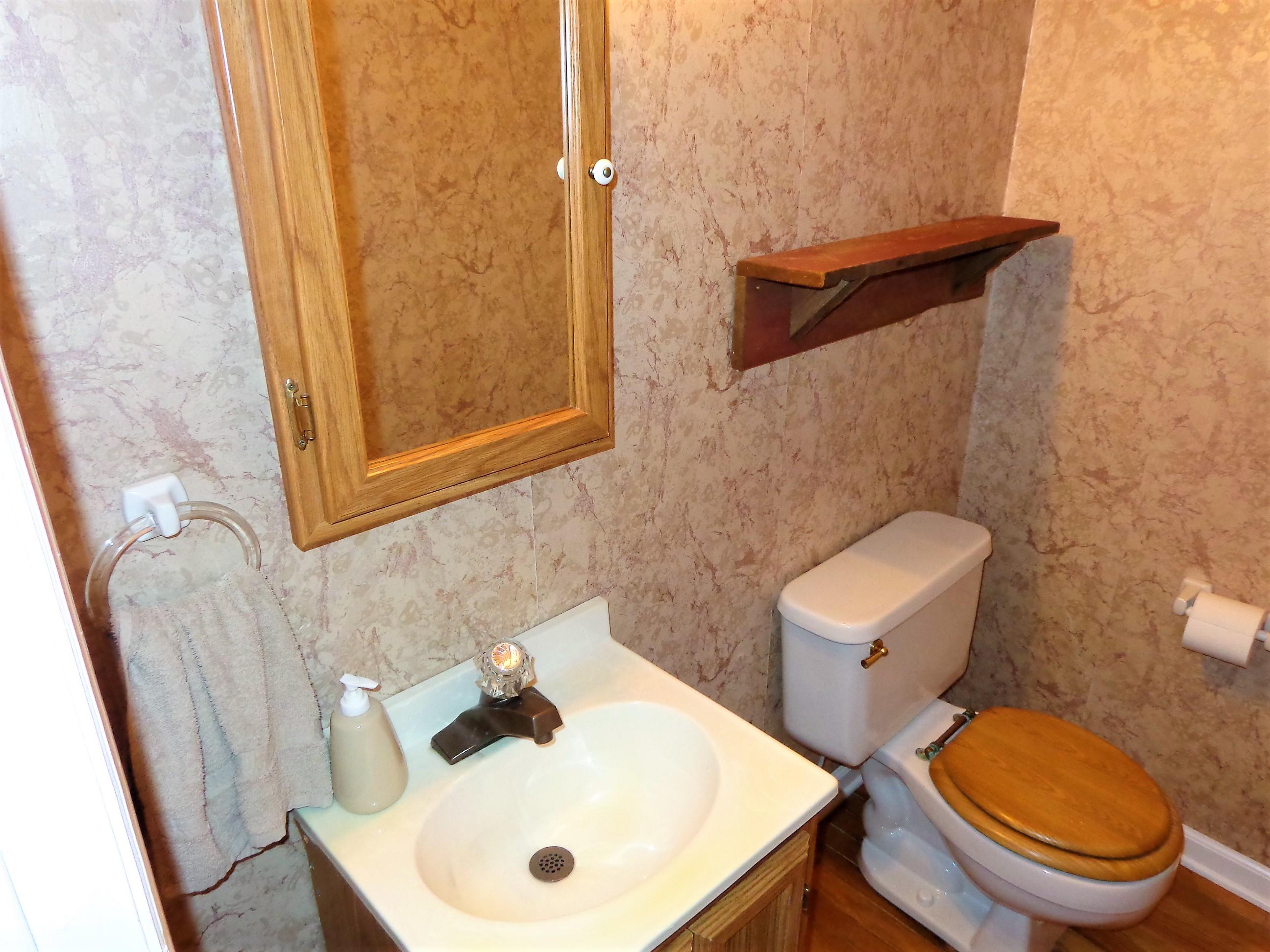 6696 Hunter Road Talbott, TN 37877 - Photo 8 of 36 1/2 Bath