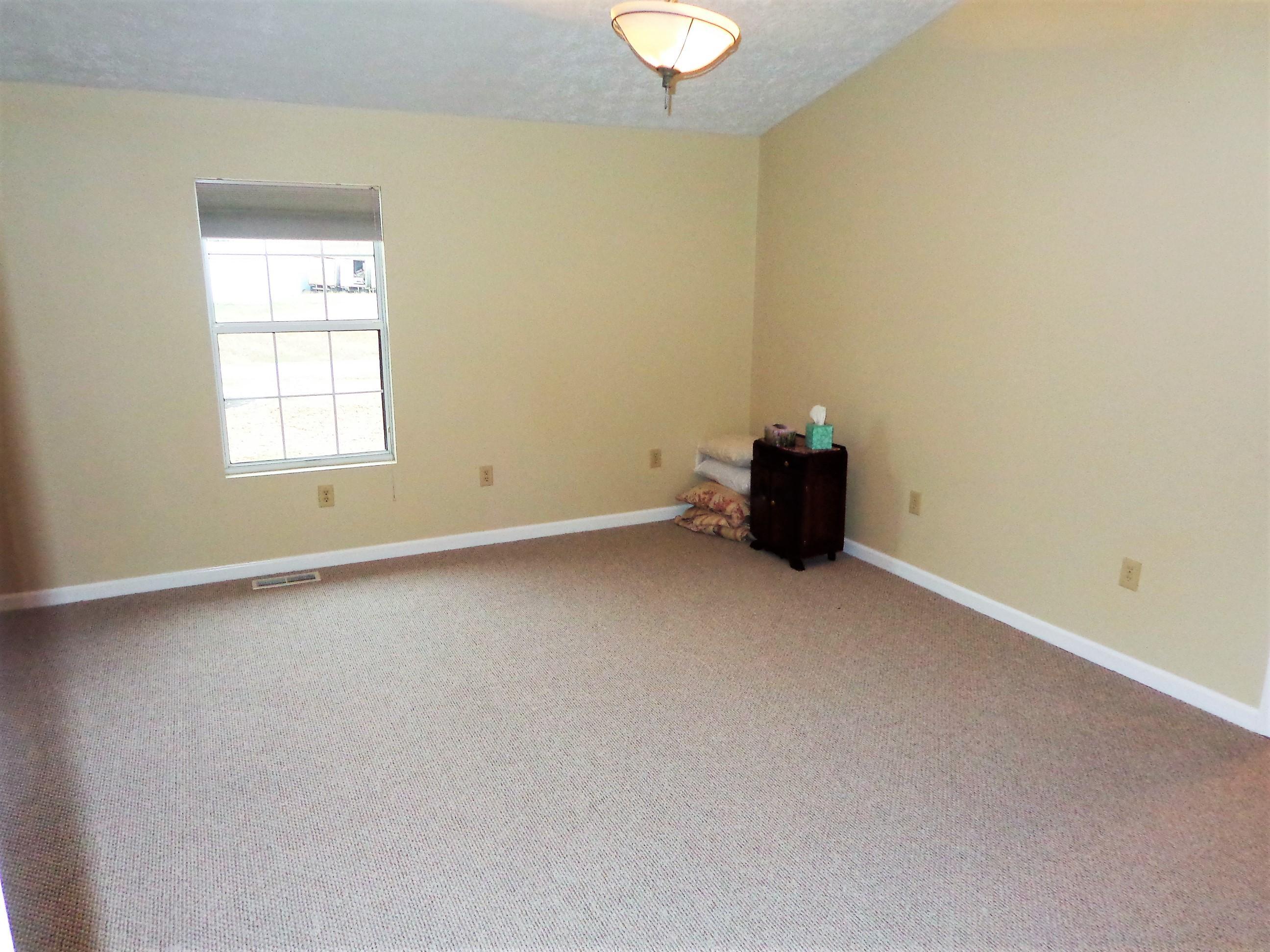 6696 Hunter Road Talbott, TN 37877 - Photo 10 of 36 Master Suite