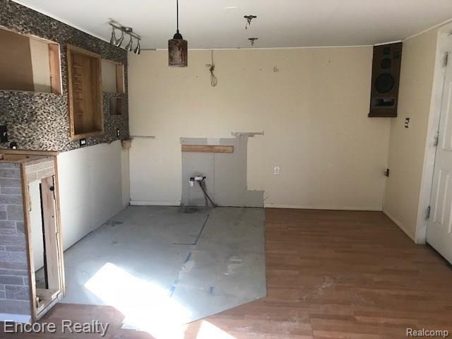 25597 Middlebelt Road Farmington Hills, MI 48336 - Photo 11 of 33
