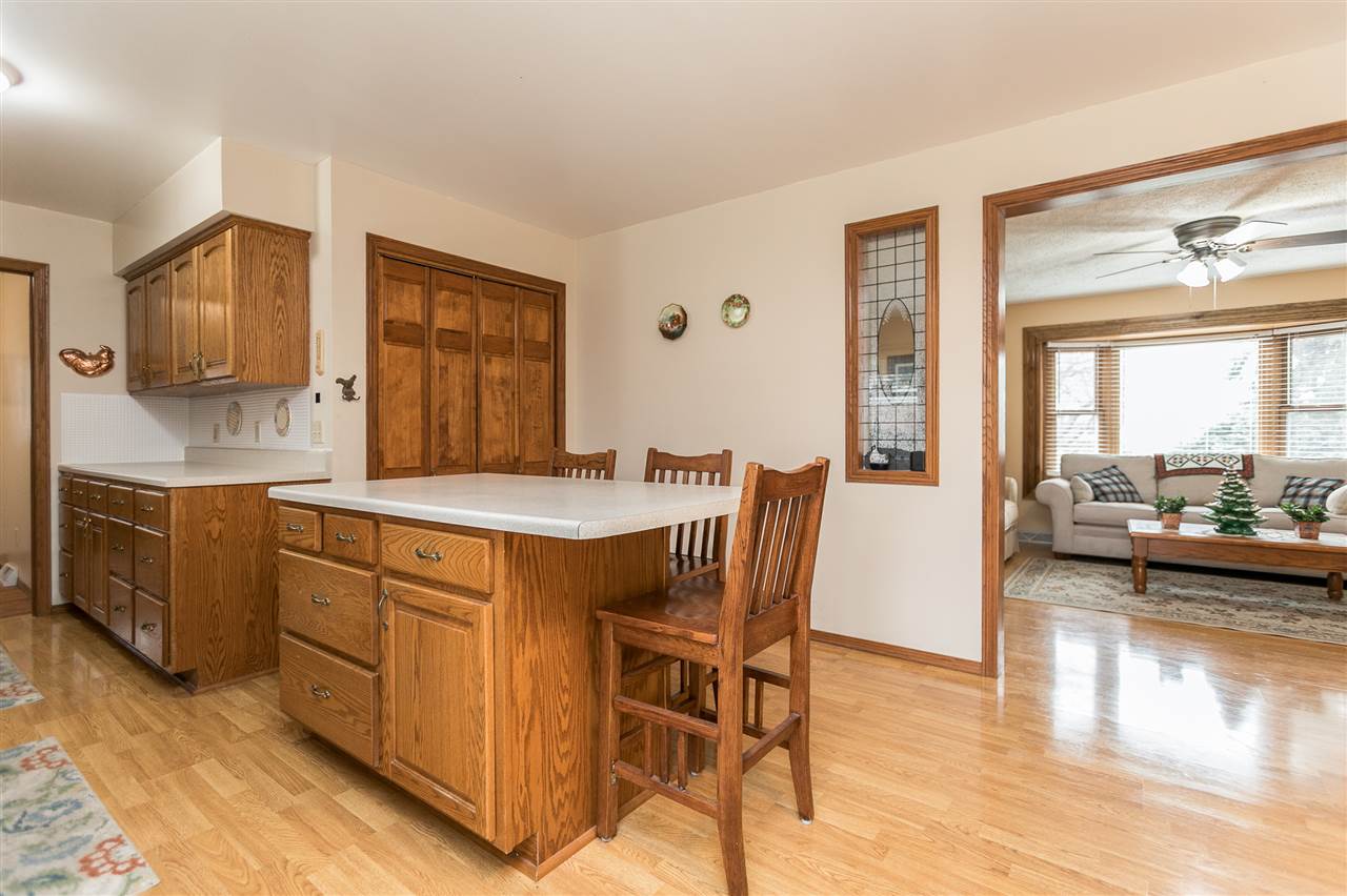 609 Broadway Street, Unit B Springville, IA 52336 - Photo 8 of 27 Gallery Image 8