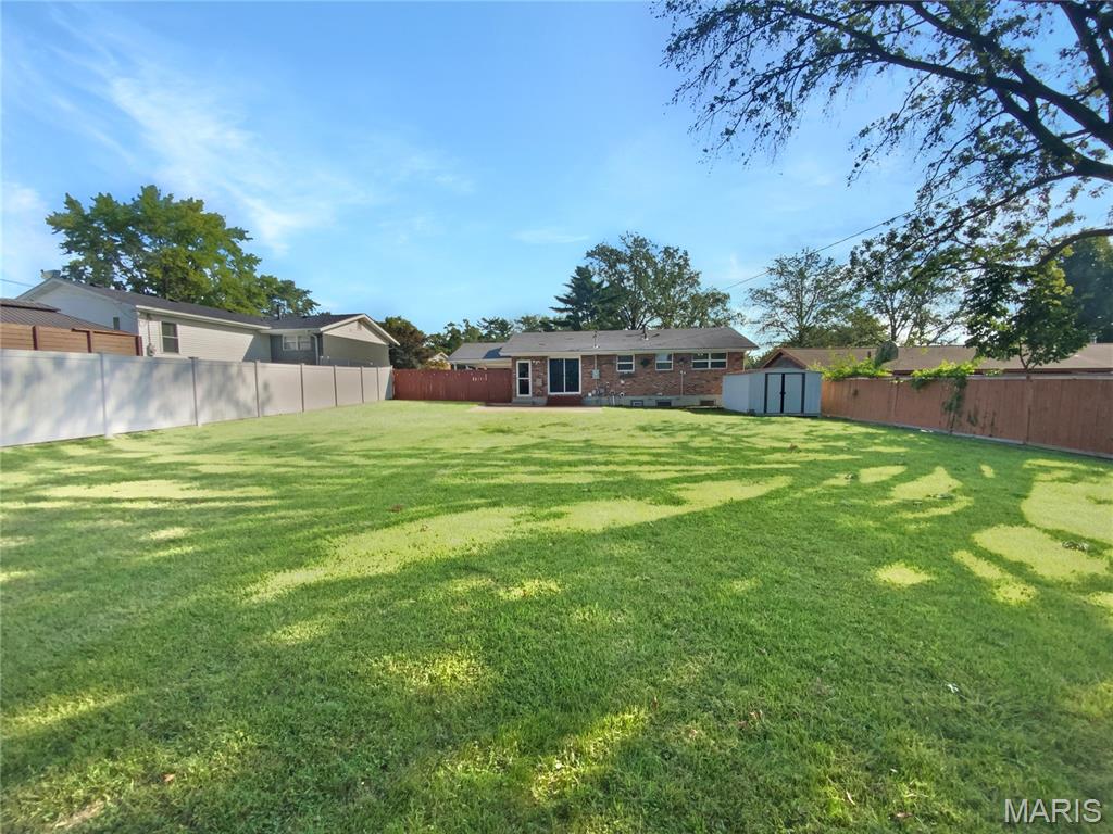 712 Aqua Ridge Drive St. Louis, MO 63129 - Photo 8 of 17 Gallery Image 8