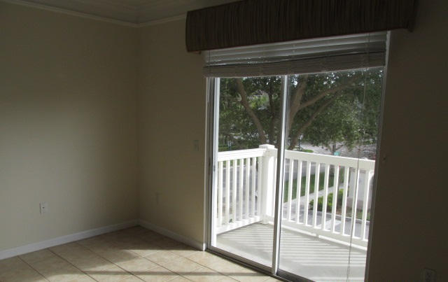 175 Galicia Way, Unit 202 Jupiter, FL 33458 - Photo 5 of 10 Dining room