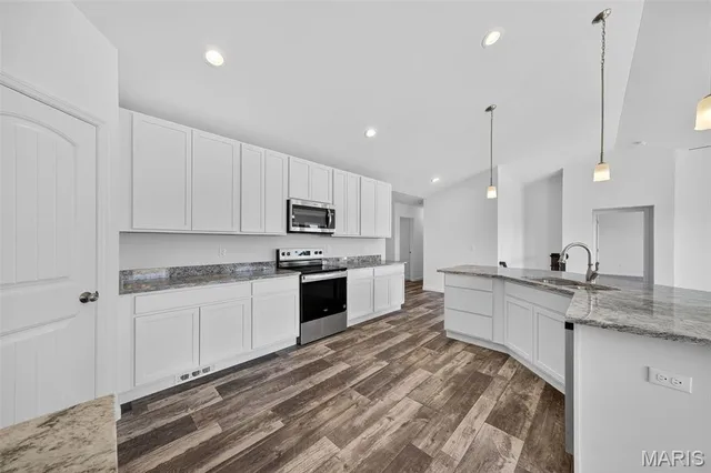 $439,000 | 108 Tickridge Road, Silex, MO 63377