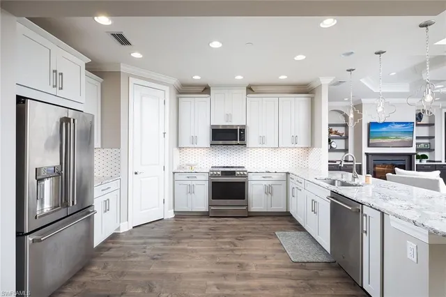 $725,000 | 9672 Montelanico Loop, Unit 102, Naples, FL 34119