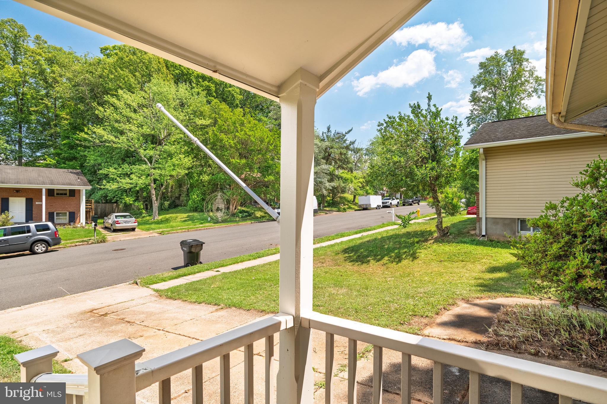 13008 Sturbridge Road Woodbridge, VA 22192 - Photo 6 of 25