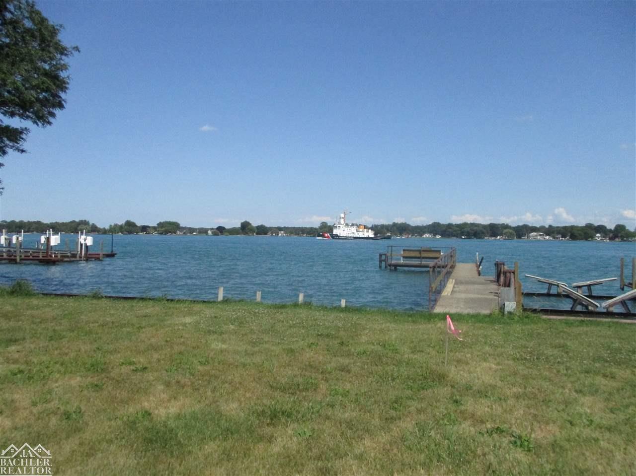 8003 South River Road Marine City, MI 48039 - Photo 12 of 13 31384144-11.JPG