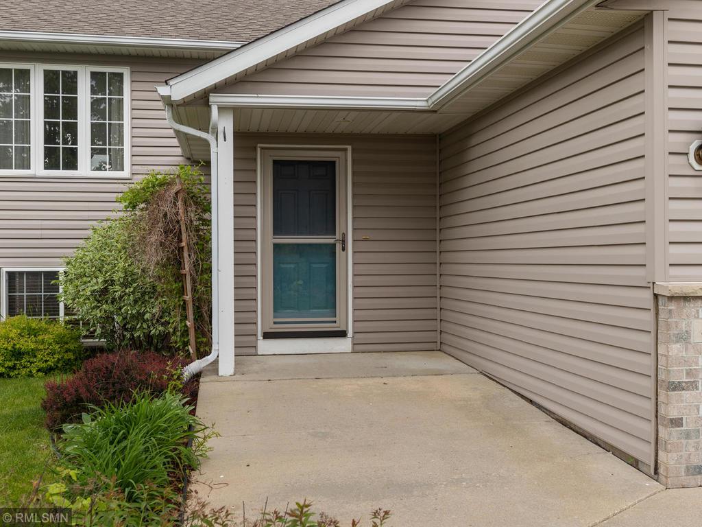 481 45th Manor Lane Northwest Rochester, MN 55901 - Photo 2 of 35
