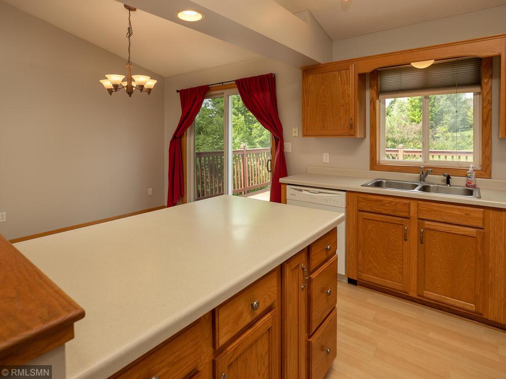 481 45th Manor Lane Northwest Rochester, MN 55901 - Photo 12 of 35