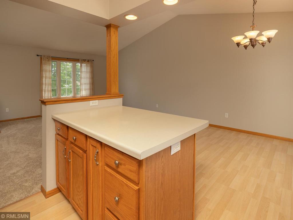 481 45th Manor Lane Northwest Rochester, MN 55901 - Photo 13 of 35